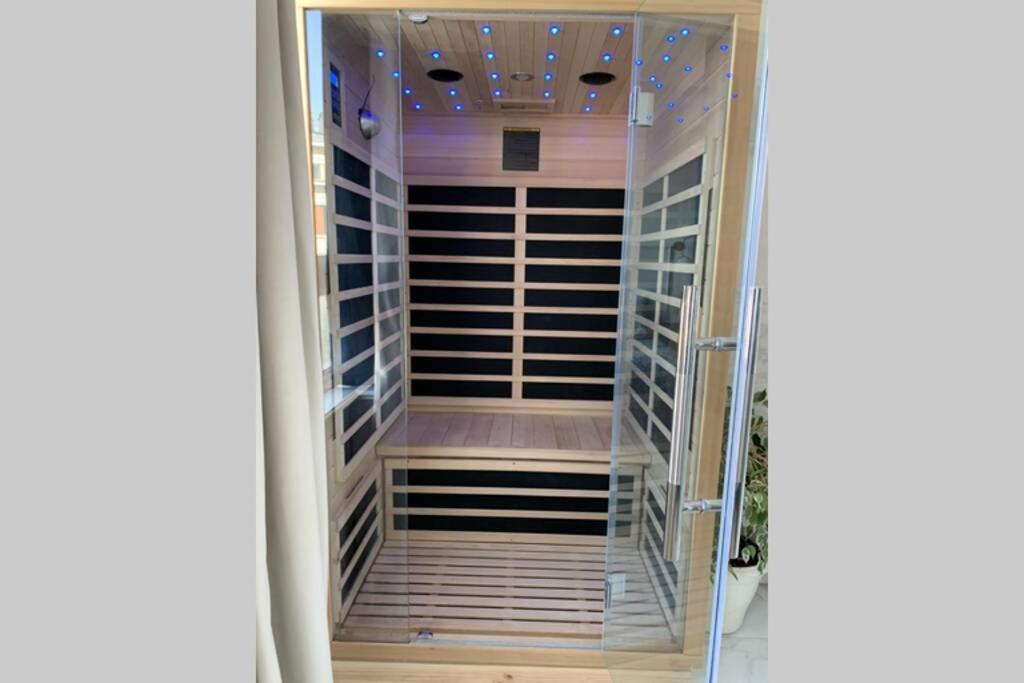 V' Appart Spa Troyes Bagian luar foto